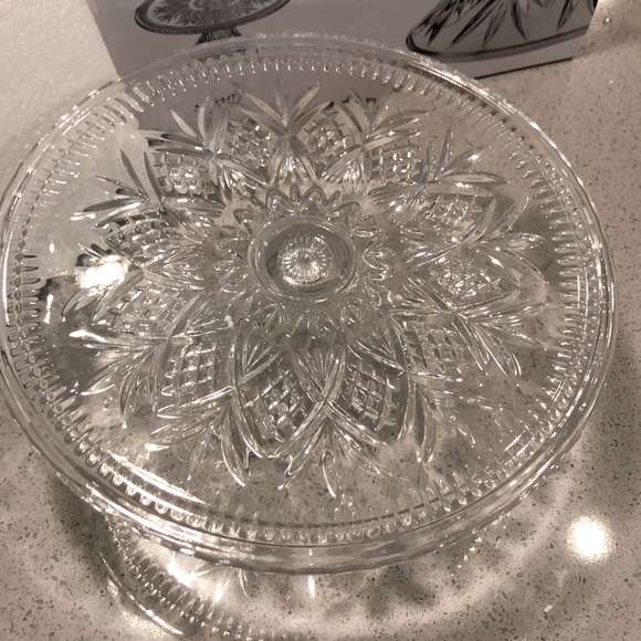 Shannon by Goldinger Dublin 12” crystal cake plate - Picture 4 of 5